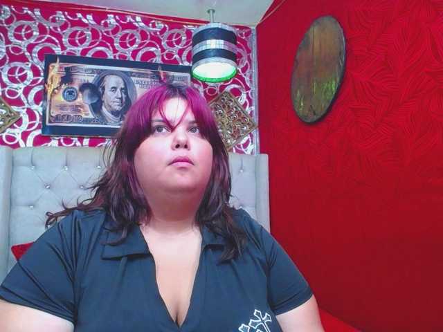 LISABROWNS live cam on BongaCams