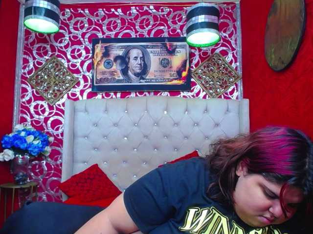 LISABROWNS live cam on BongaCams