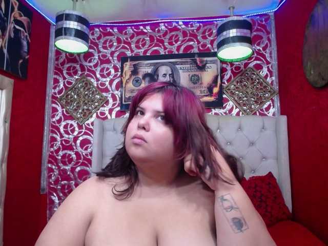 LISABROWNS live cam on BongaCams
