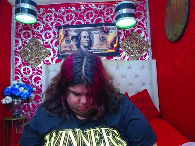 LISABROWNS live cam on BongaCams