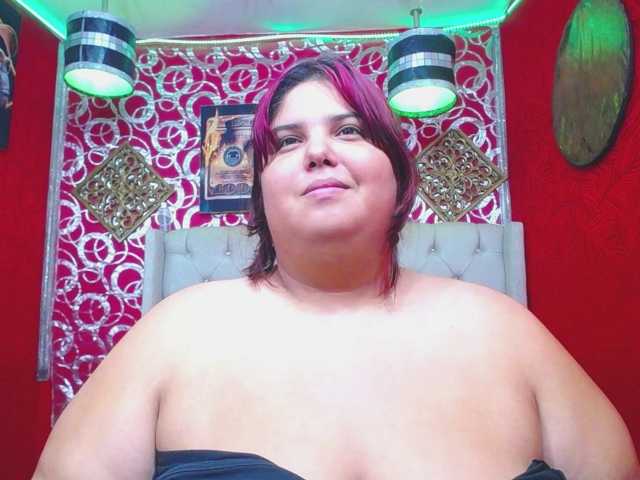 LISABROWNS live cam on BongaCams