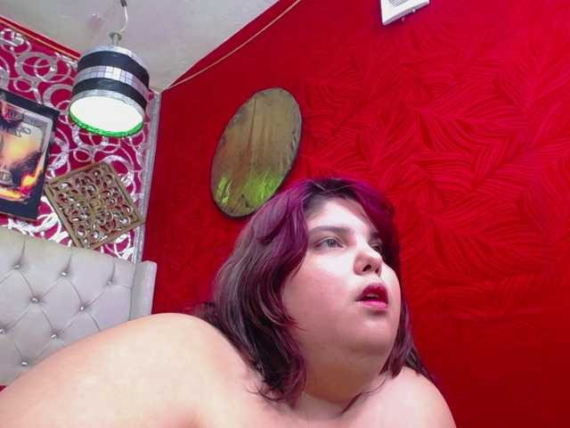 LISABROWNS live cam on BongaCams