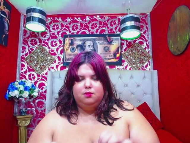 LISABROWNS live cam on BongaCams