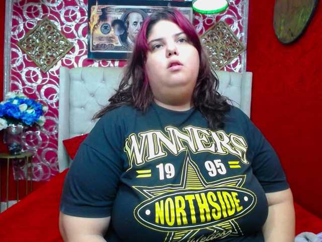 LISABROWNS live cam on BongaCams