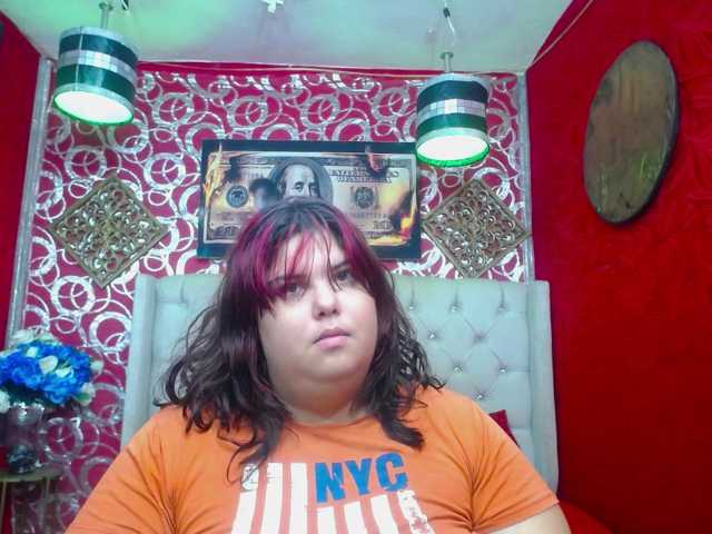 LISABROWNS live cam on BongaCams