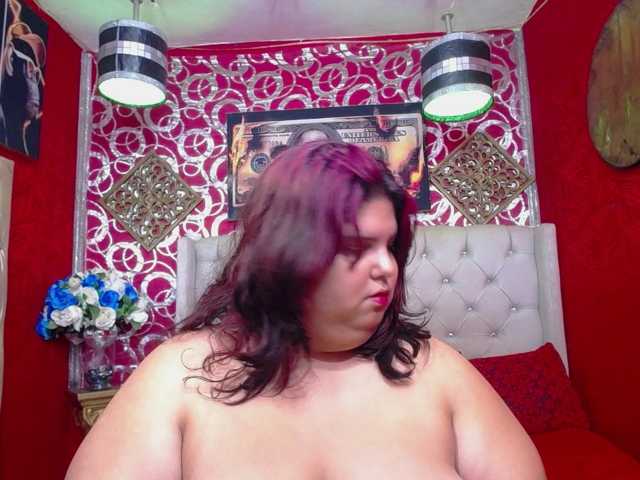LISABROWNS live cam on BongaCams