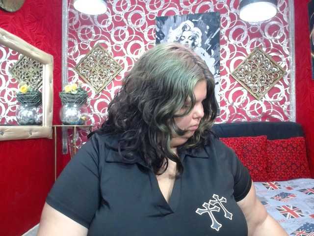 LISABROWNS live cam on BongaCams