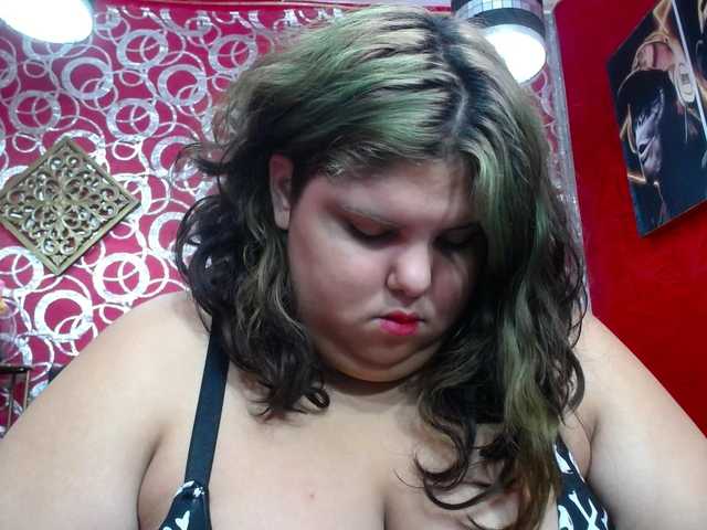 LISABROWNS live cam on BongaCams
