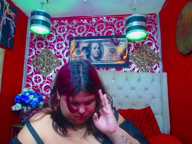 LISABROWNS live cam on BongaCams