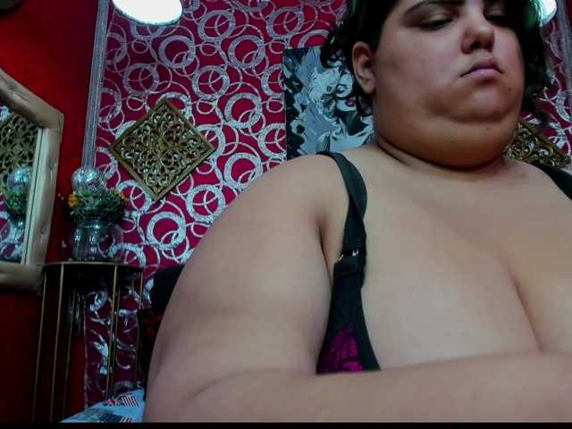 LISABROWNS live cam on BongaCams