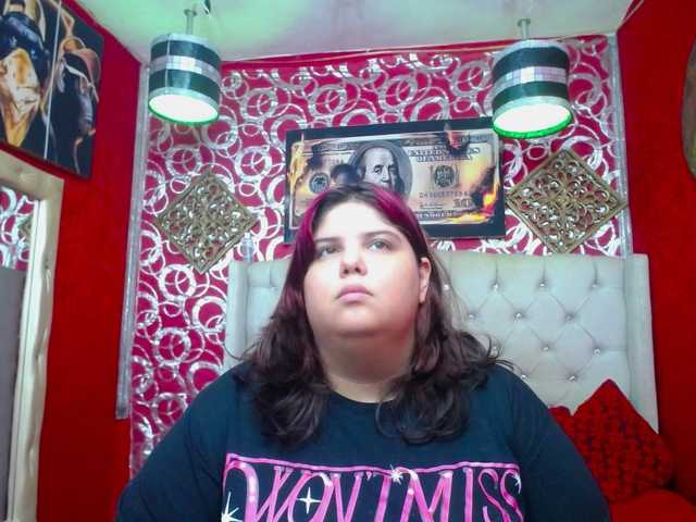 LISABROWNS live cam on BongaCams