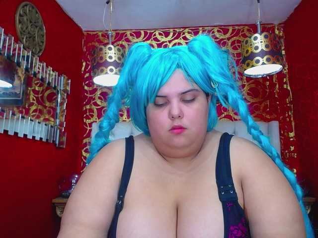 LISABROWNS live cam on BongaCams