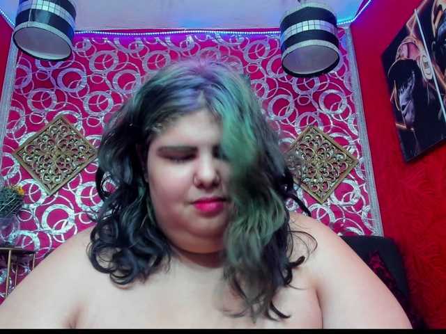 LISABROWNS live cam on BongaCams