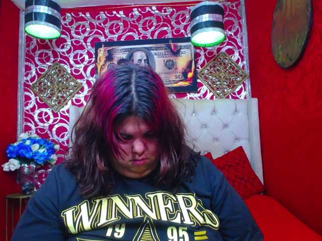 LISABROWNS live cam on BongaCams