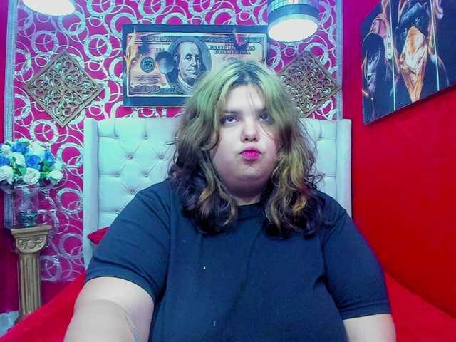 LISABROWNS live cam on BongaCams