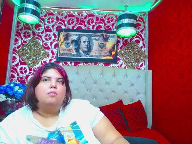 LISABROWNS live cam on BongaCams