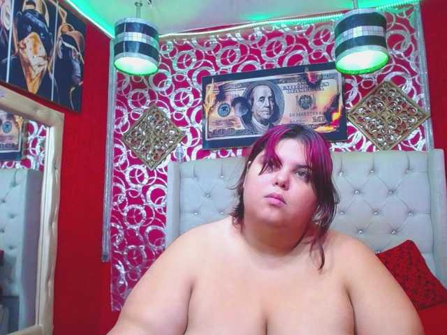 LISABROWNS live cam on BongaCams