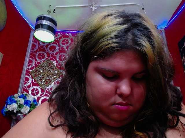 LISABROWNS live cam on BongaCams