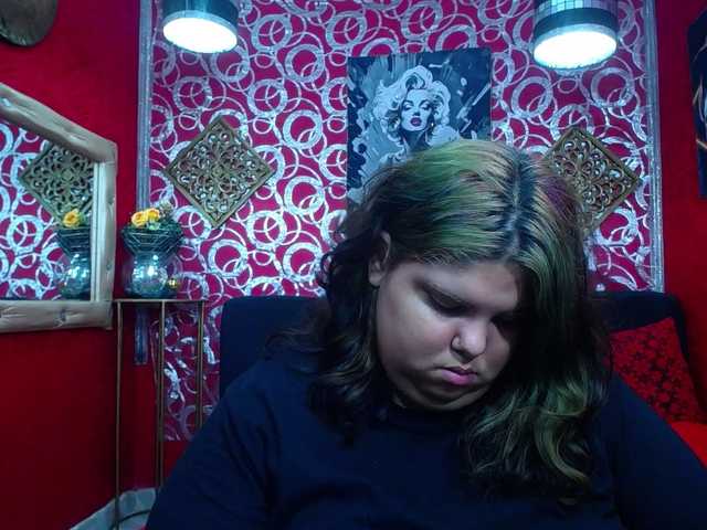 LISABROWNS webcam bongacams model stream image
