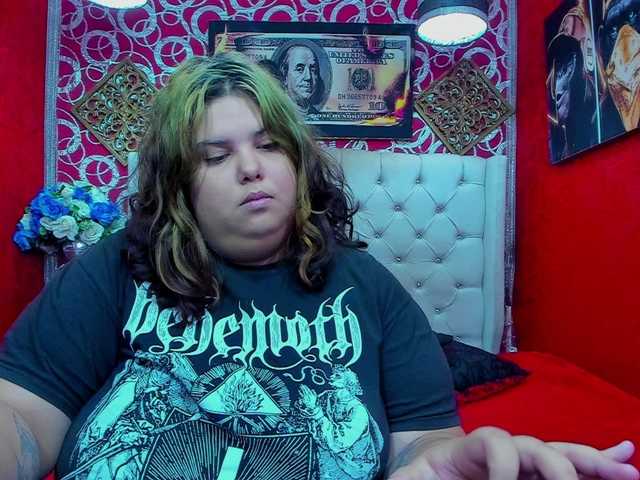 LISABROWNS live cam preview