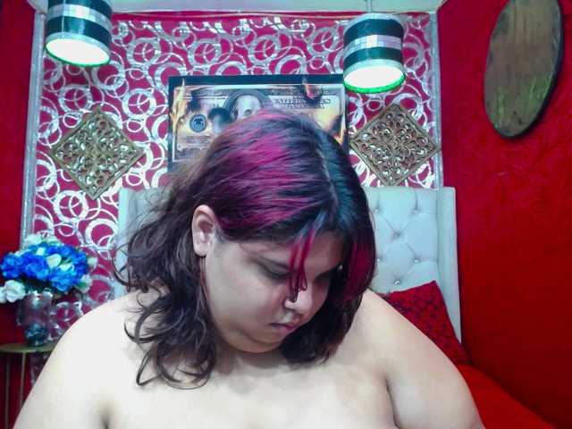 LISABROWNS live cam on BongaCams
