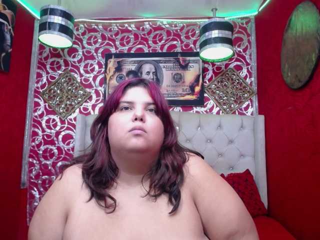 LISABROWNS live cam on BongaCams