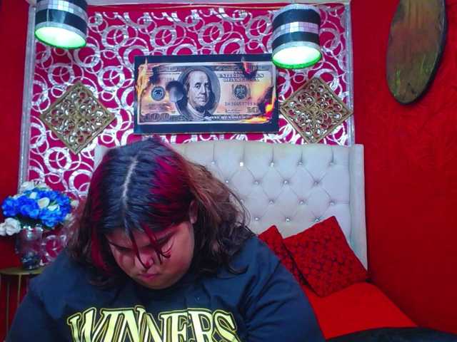 LISABROWNS live cam on BongaCams