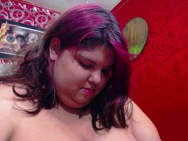 LISABROWNS webcam