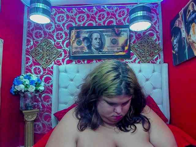 LISABROWNS webcam