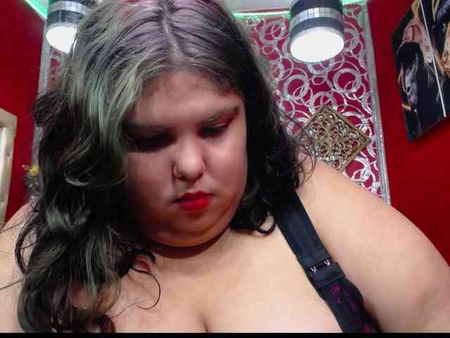 LISABROWNS webcam
