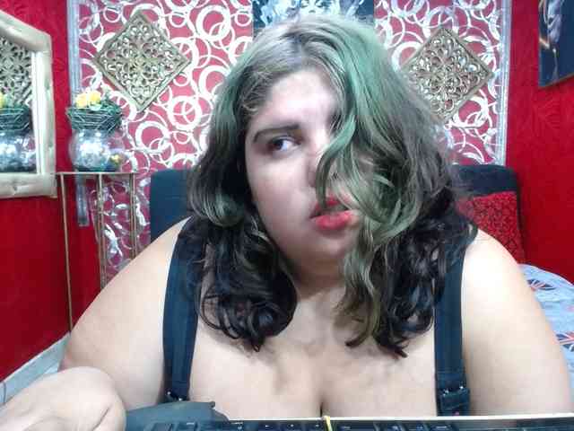 LISABROWNS webcam