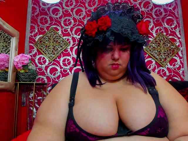 LISABROWNS webcam