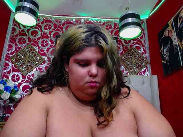 LISABROWNS webcam