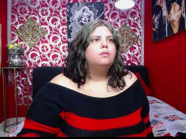 LISABROWNS webcam