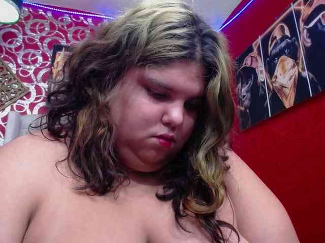 LISABROWNS webcam