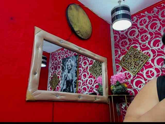 LISABROWNS webcam