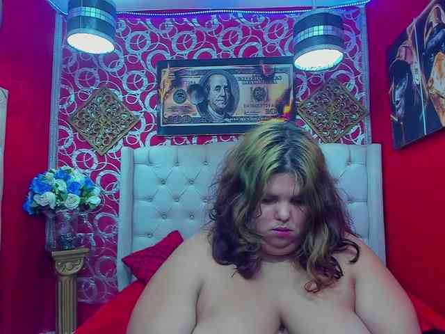 LISABROWNS webcam