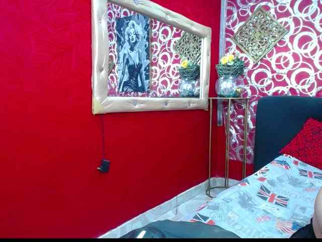 LISABROWNS webcam