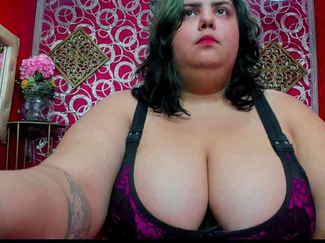 LISABROWNS webcam