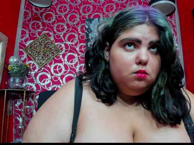 LISABROWNS webcam