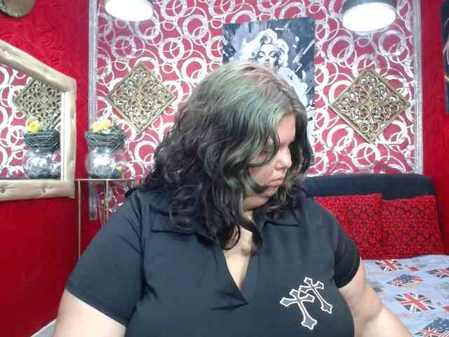 LISABROWNS webcam