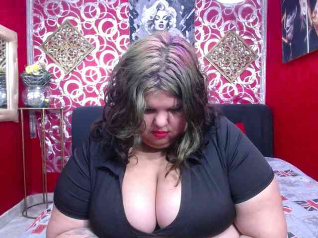 LISABROWNS webcam