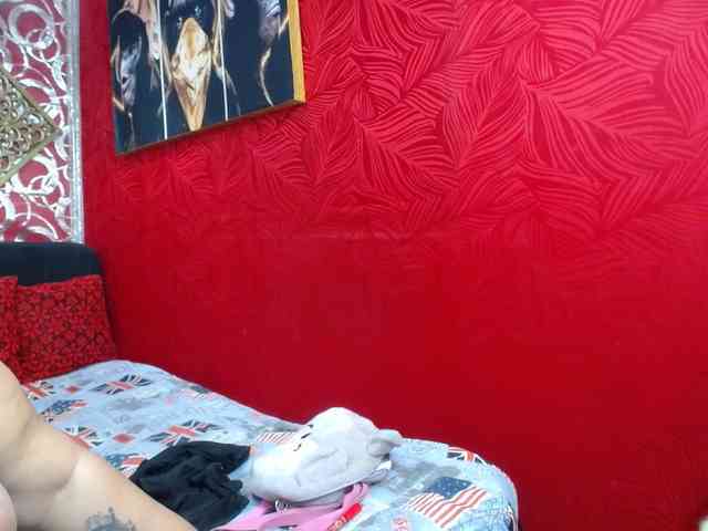 LISABROWNS webcam