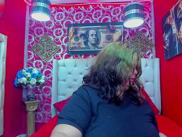 lisabrowns's live room