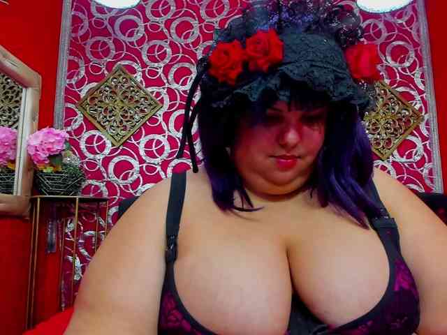 LISABROWNS webcam