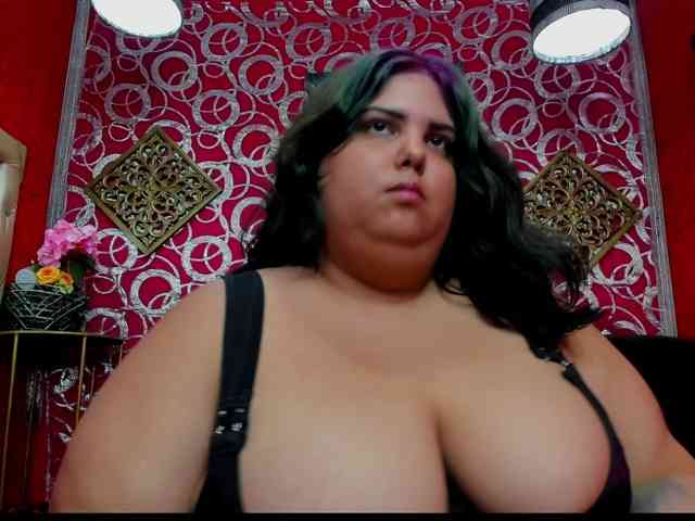 LISABROWNS webcam