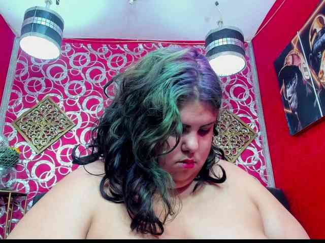 LISABROWNS webcam