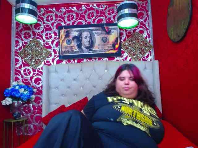 LISABROWNS webcam