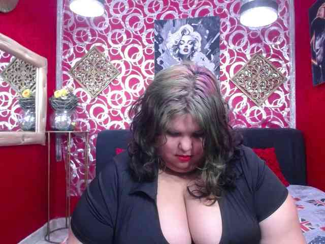 LISABROWNS webcam