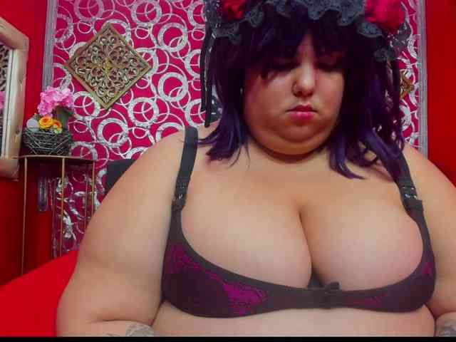 LISABROWNS webcam